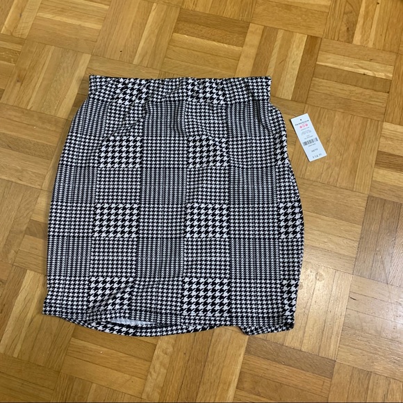 NWT Ardene Stretchy Houndstooth Mini Skirt - Picture 5 of 9